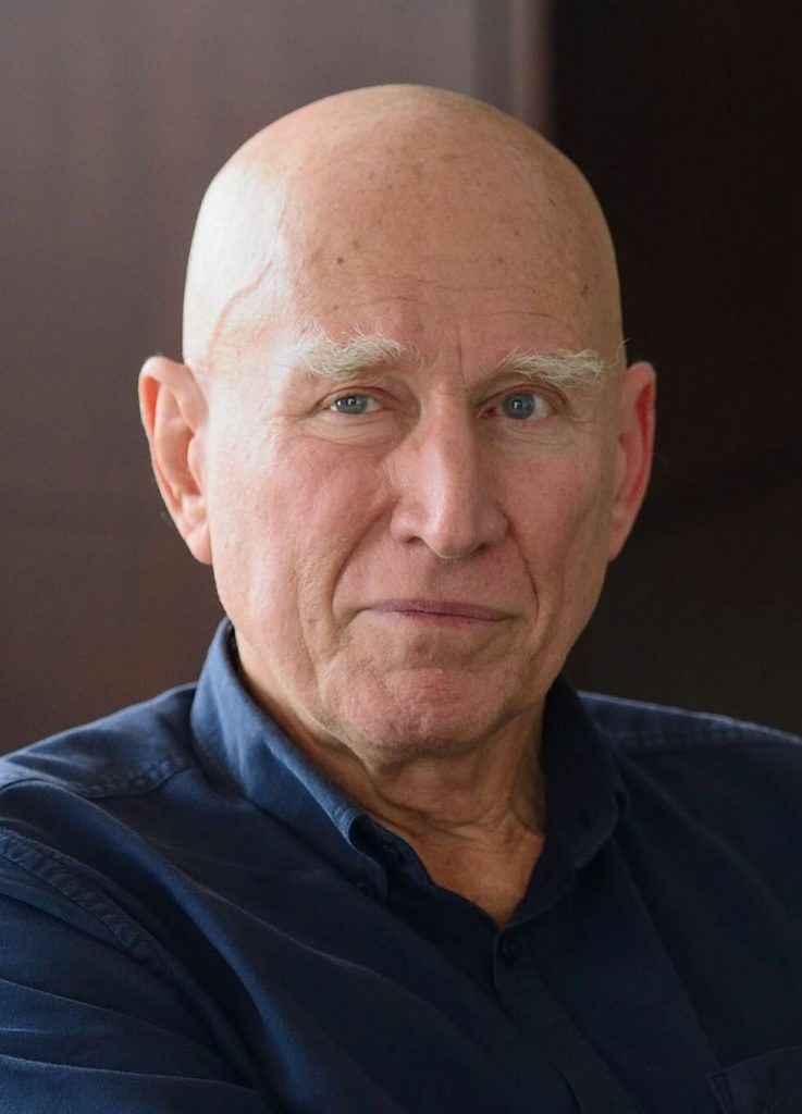 Sebastião_Salgado_(cropped) (1)